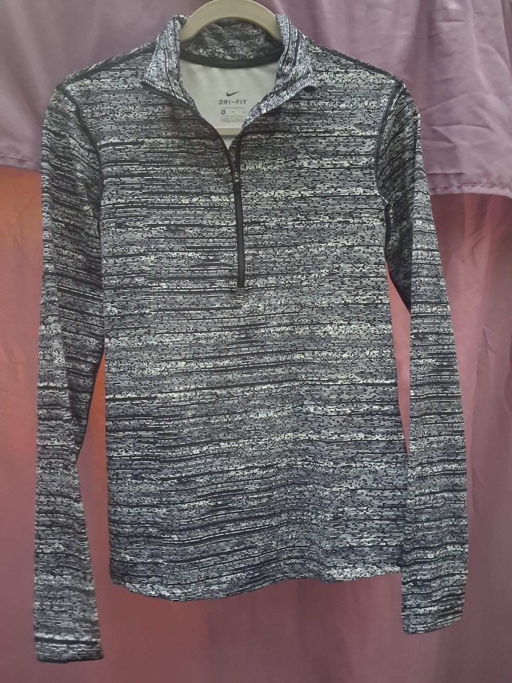 Nike Dri-FIT Quarter-Zip Performance Top - Black/Gray WOMENS M